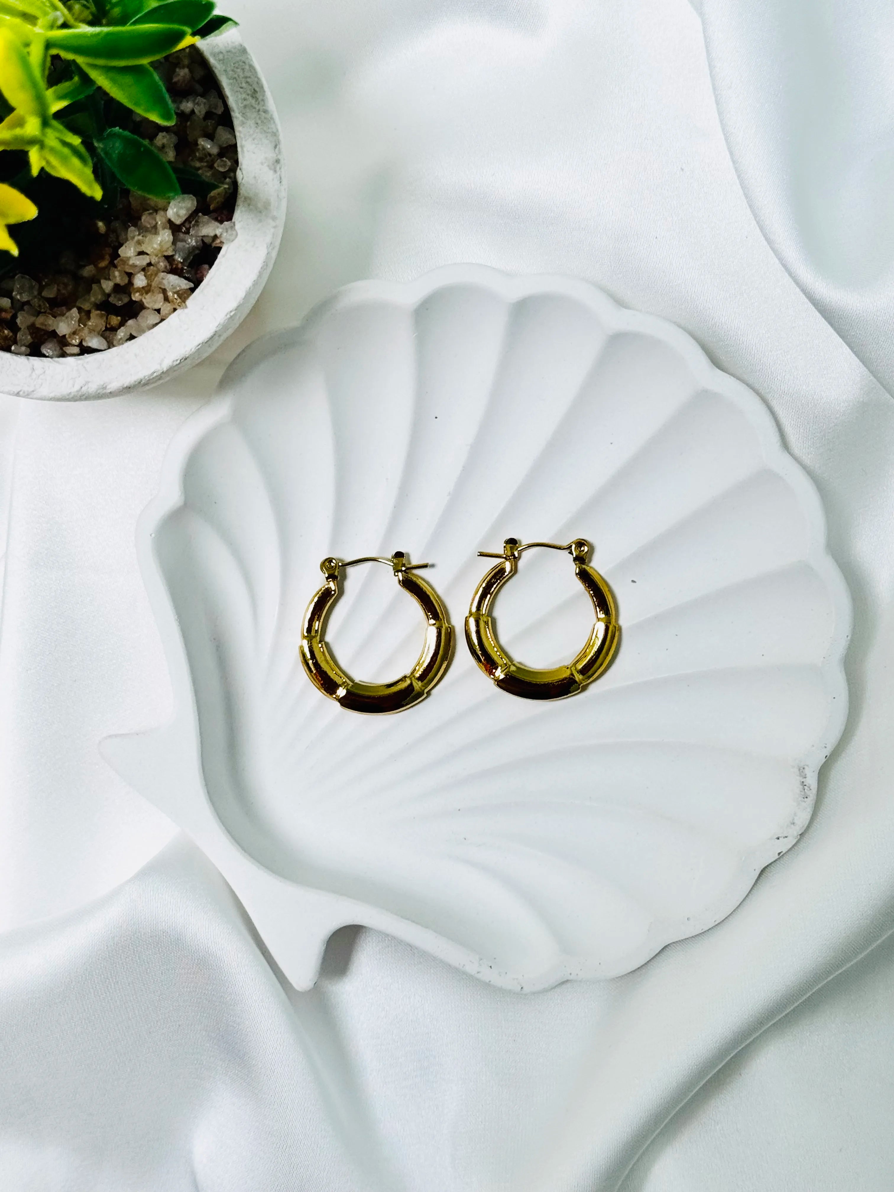 Minimal Chunky Hoops
