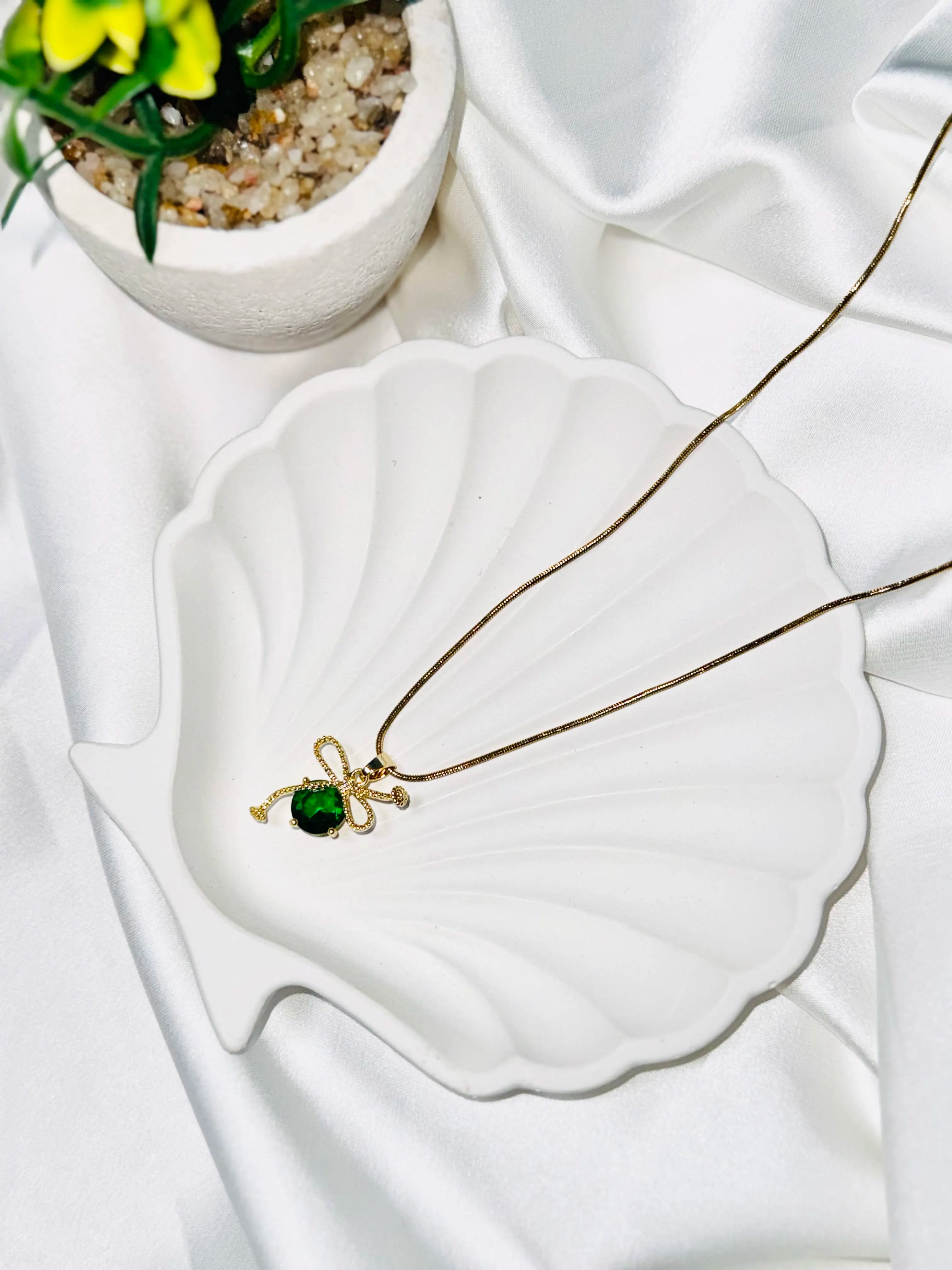 Emerald Bow Necklace