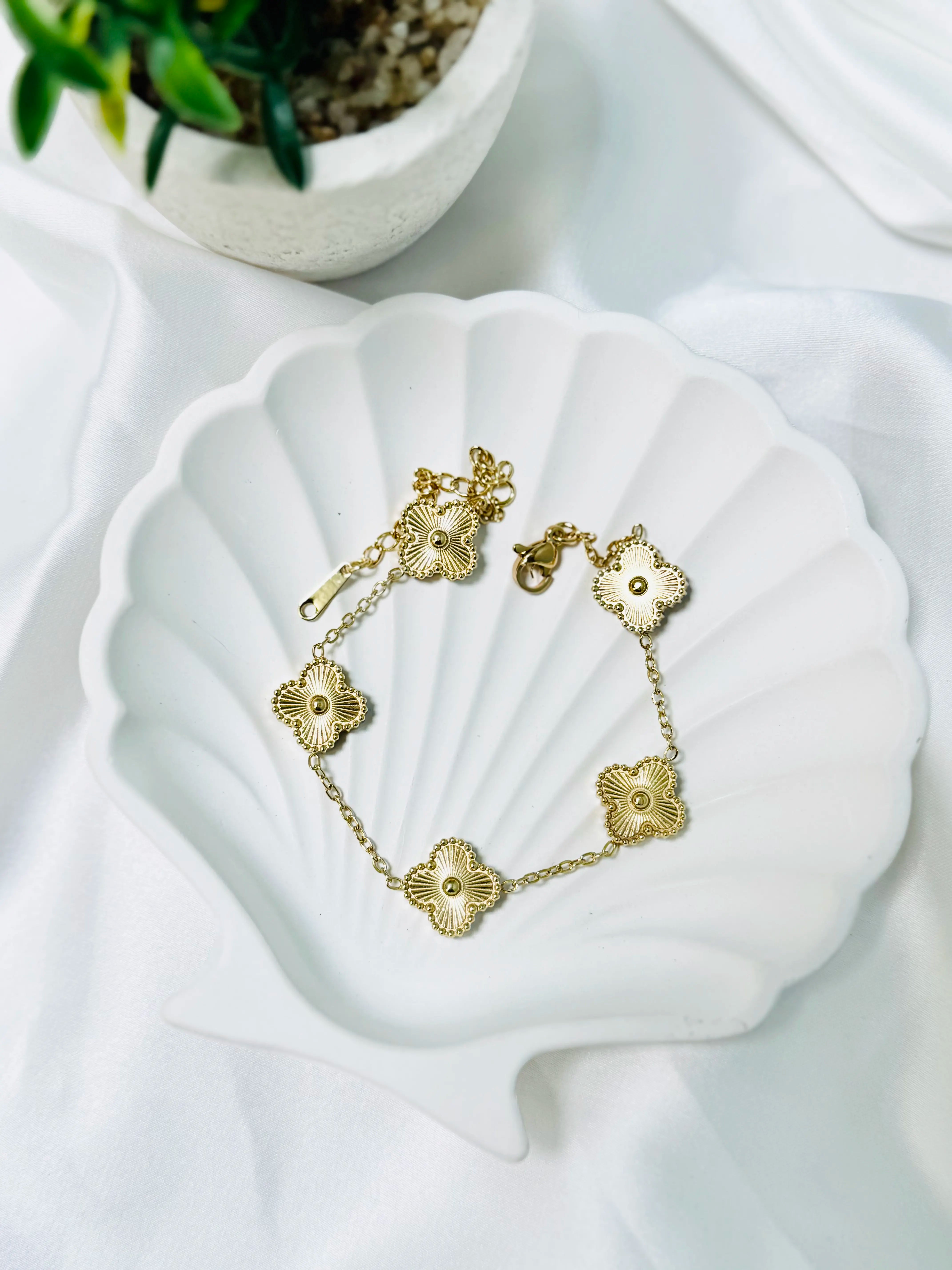Clover Charm Bracelet
