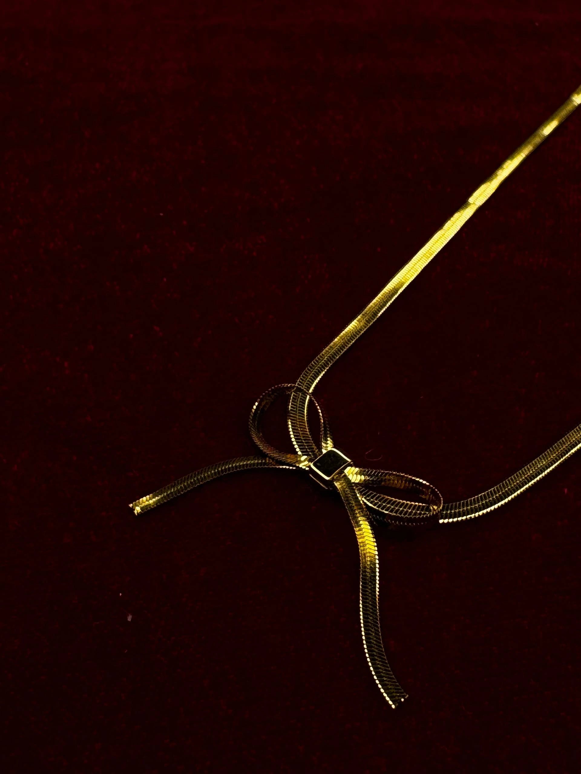 Statement Bow Chain Necklace