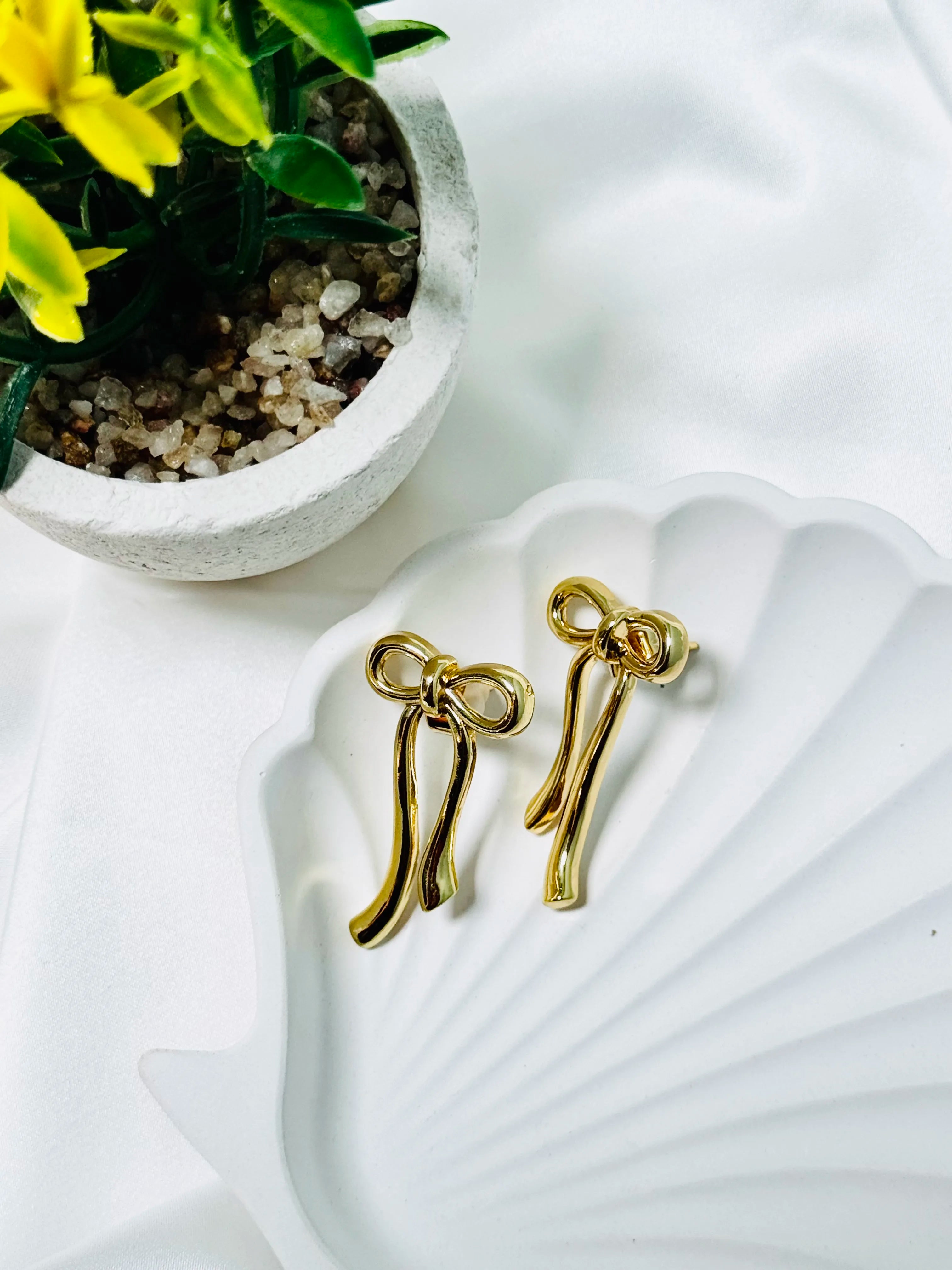 Ribbon Knot Earrings